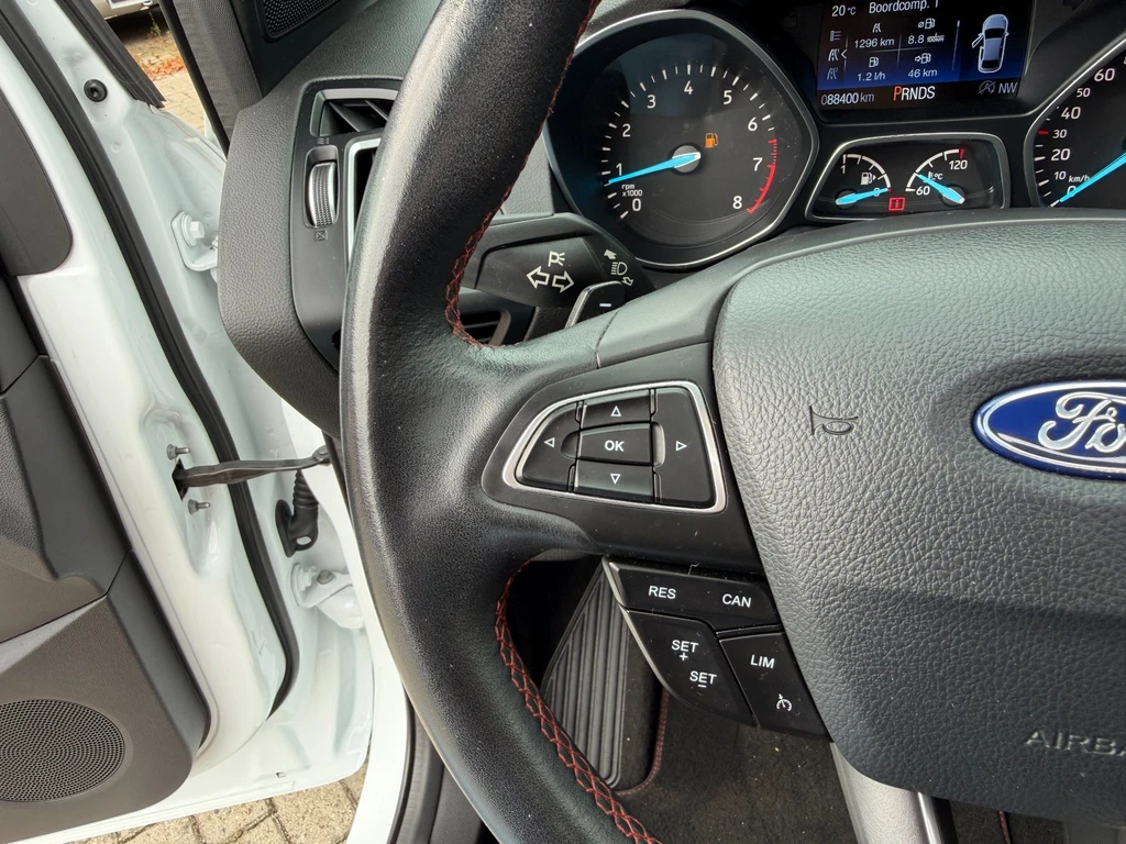Ford Kuga – foto 13