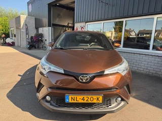 Toyota C-HR – thumbnail 9