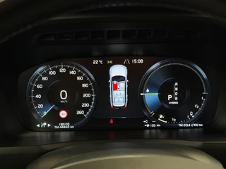 Volvo XC90 – thumbnail 32