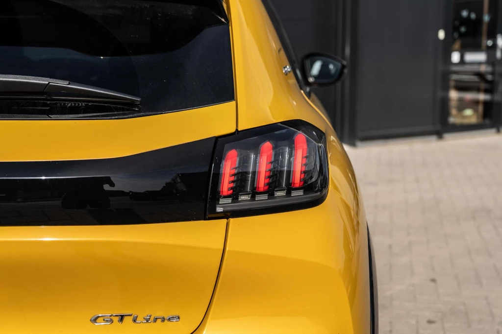 Peugeot 208 – foto 17