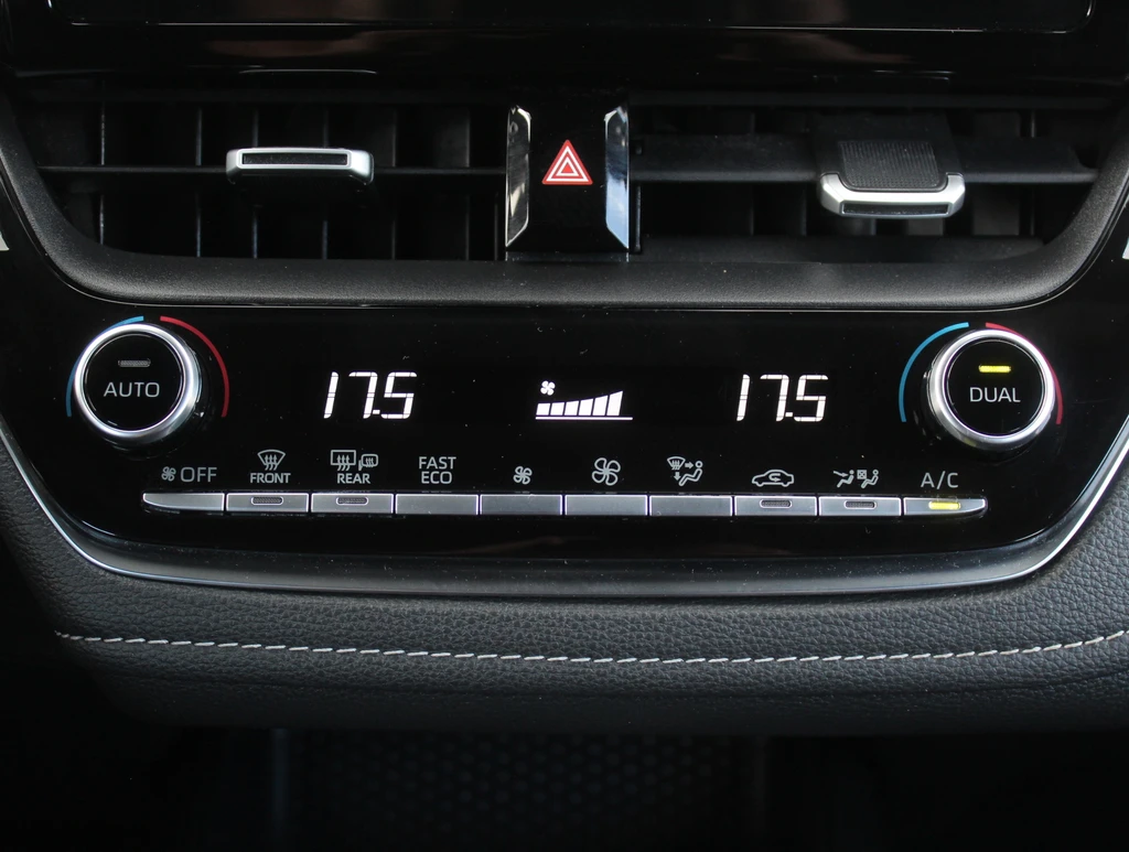 Toyota Corolla Touring Sports – foto 20