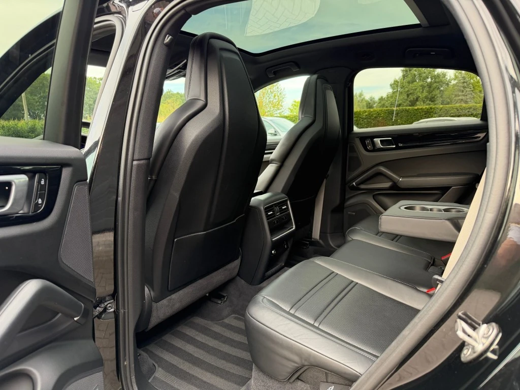 Porsche Cayenne – foto 12