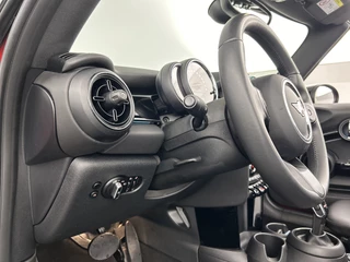 MINI Cooper Cabrio – thumbnail 24