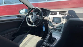 Volkswagen Golf – thumbnail 3