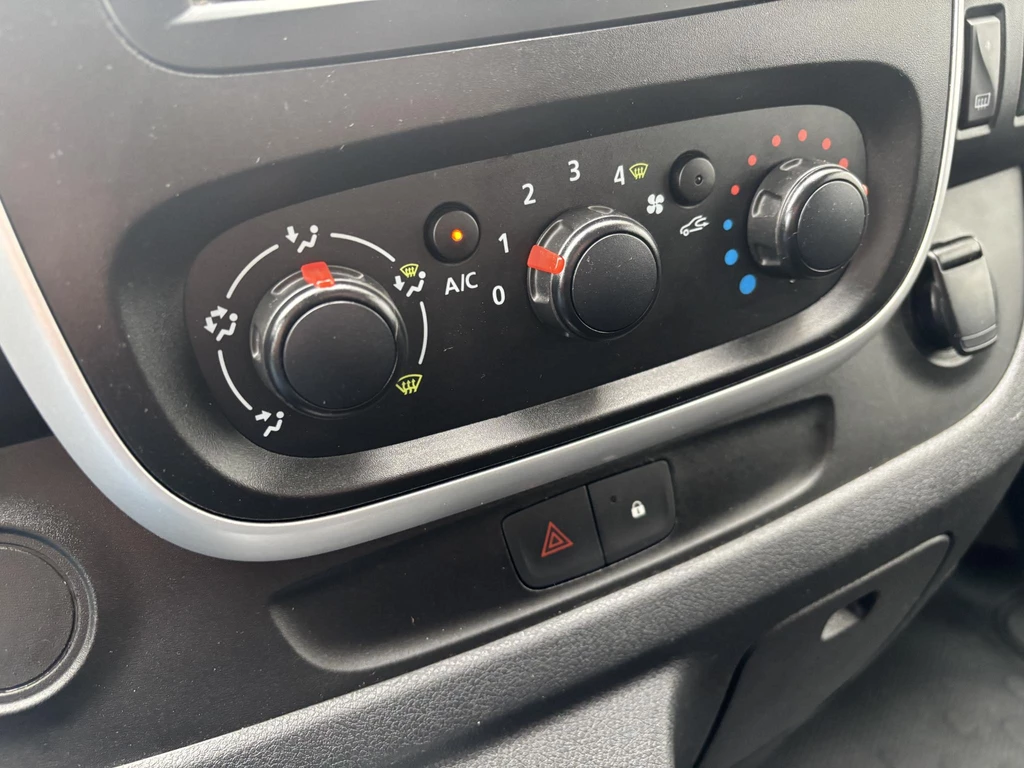 Nissan NV300 – foto 16