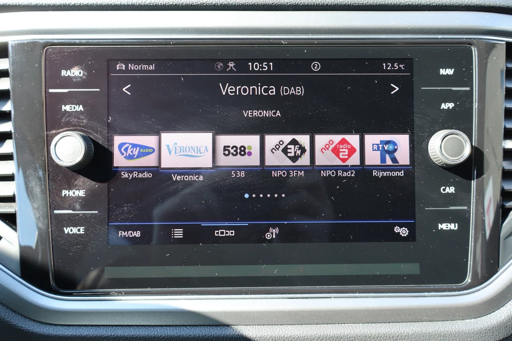 Volkswagen T-Roc – foto 18