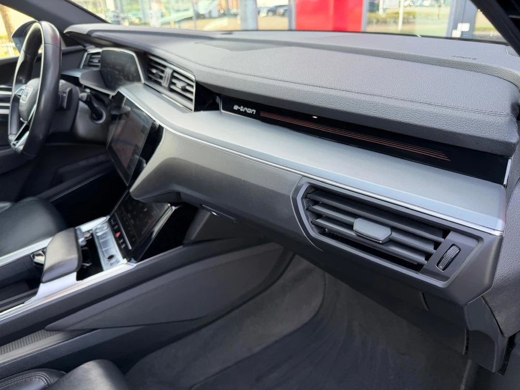 Audi e-tron – foto 22