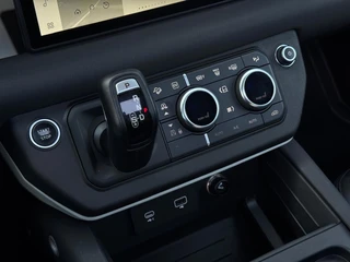 Land Rover Defender – thumbnail 27