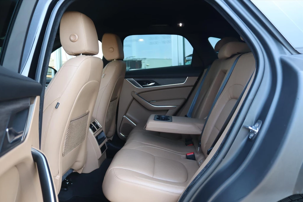 Jaguar F-PACE – foto 19