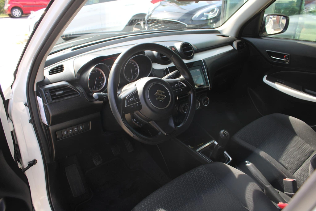 Suzuki Swift – foto 7
