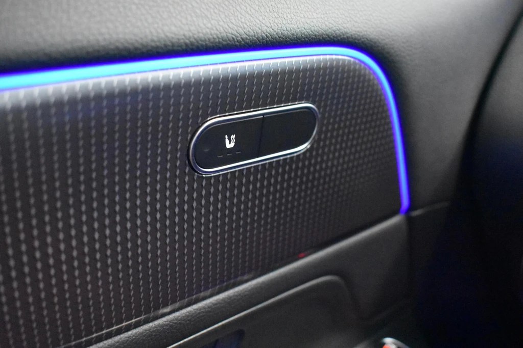 Mercedes-Benz EQA – foto 15