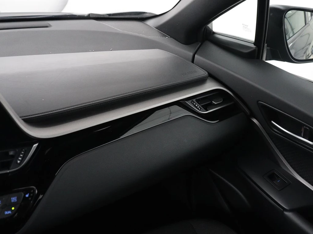 Toyota C-HR – foto 17