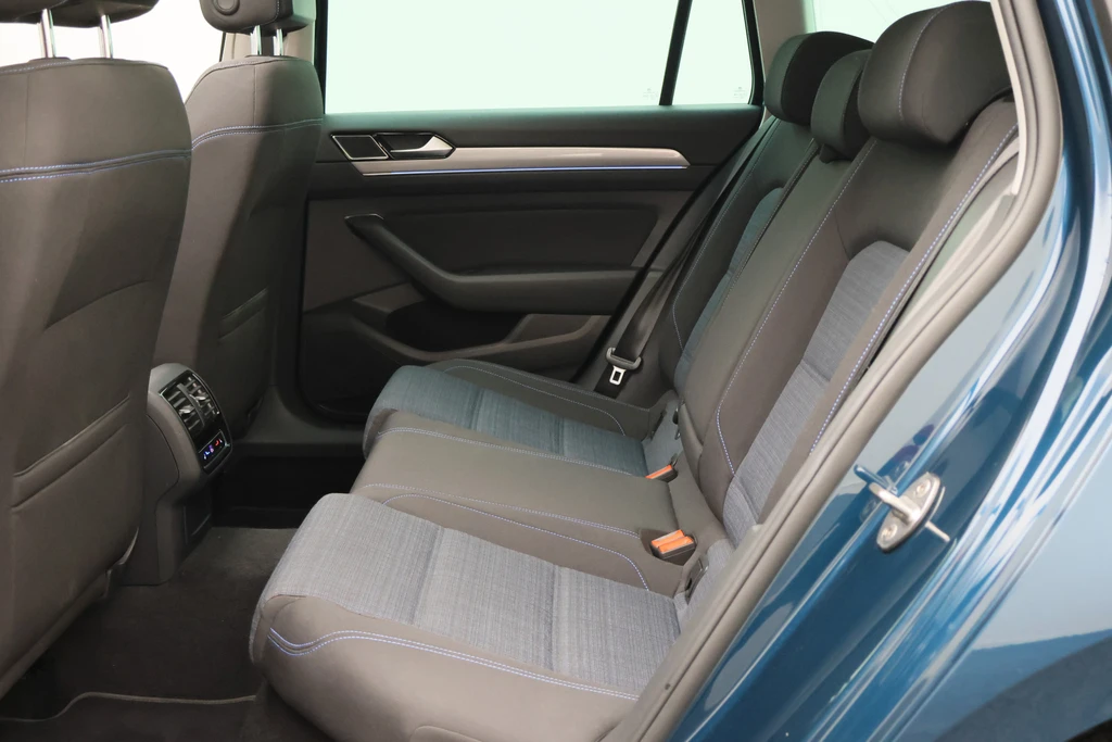 Volkswagen Passat – foto 24
