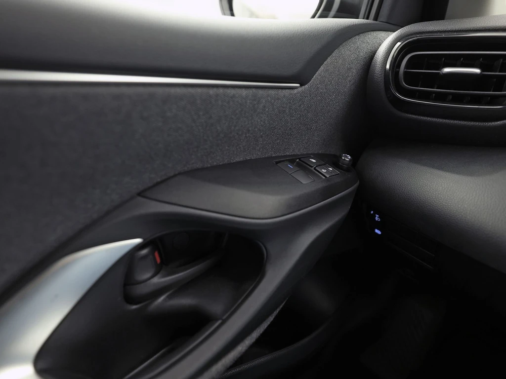 Toyota Yaris – foto 23