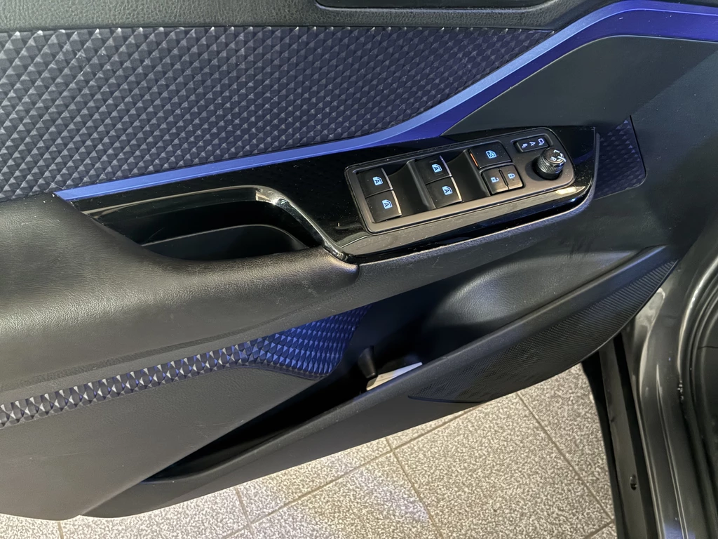 Toyota C-HR – foto 13