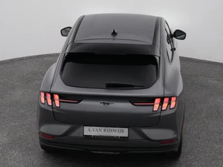 Ford Mustang Mach-E – thumbnail 8