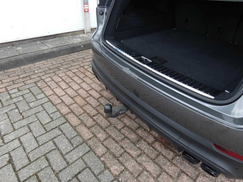 Porsche Cayenne – foto 12