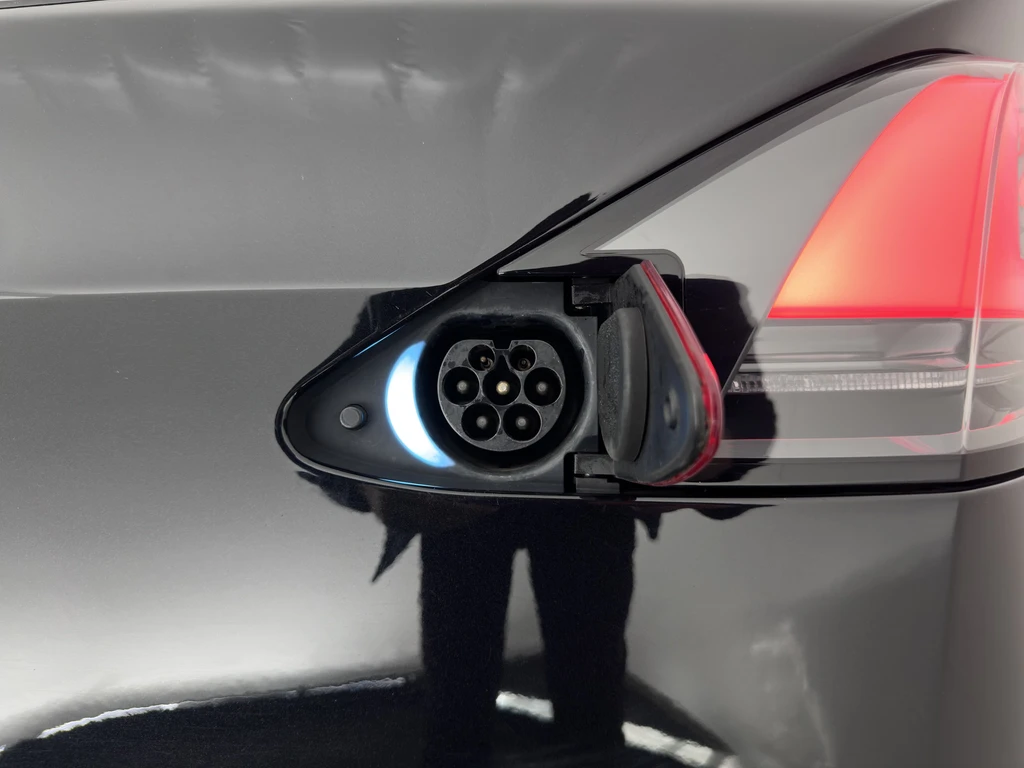 Tesla Model X – foto 33