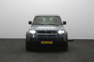 Land Rover Defender – thumbnail 8