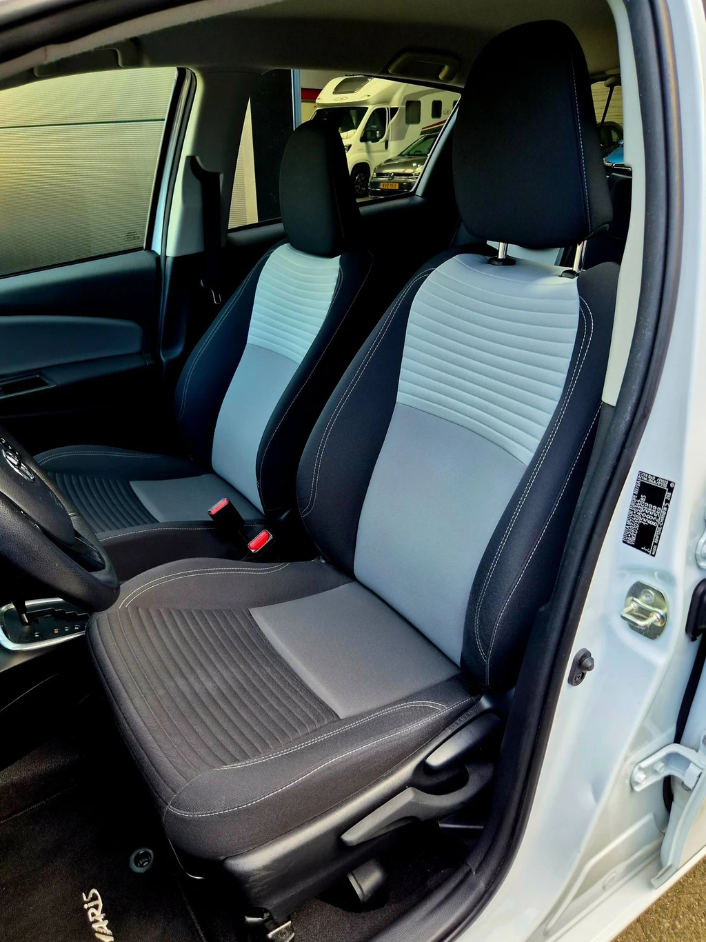 Toyota Yaris – foto 14