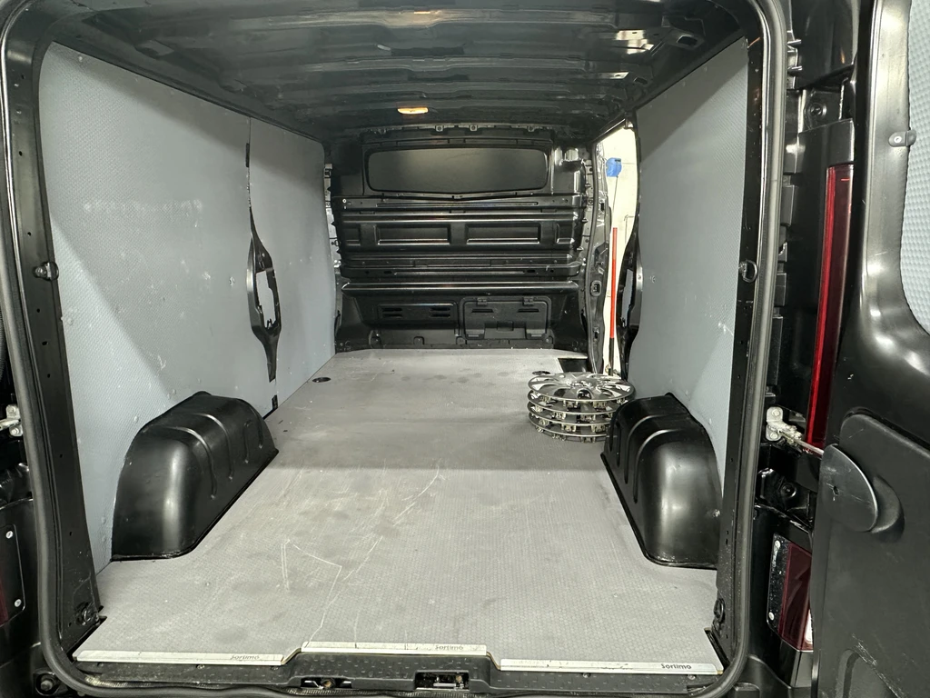 Nissan NV300 – foto 13