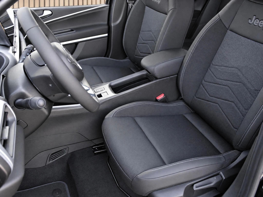Jeep Avenger – foto 12