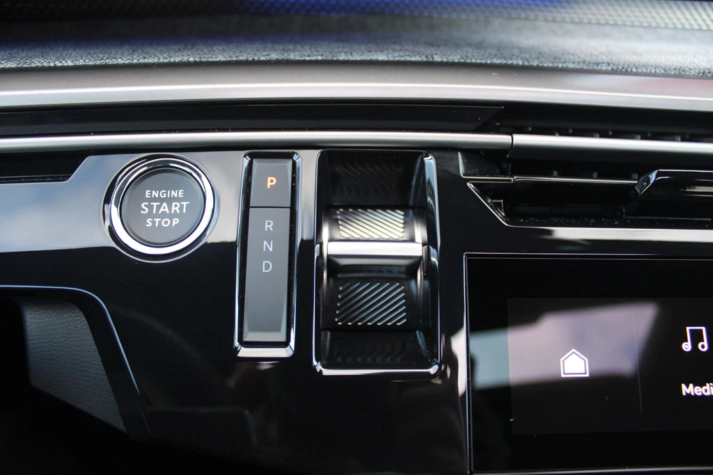 Peugeot e-5008 – foto 18