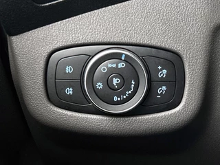 Ford Transit Connect – thumbnail 25