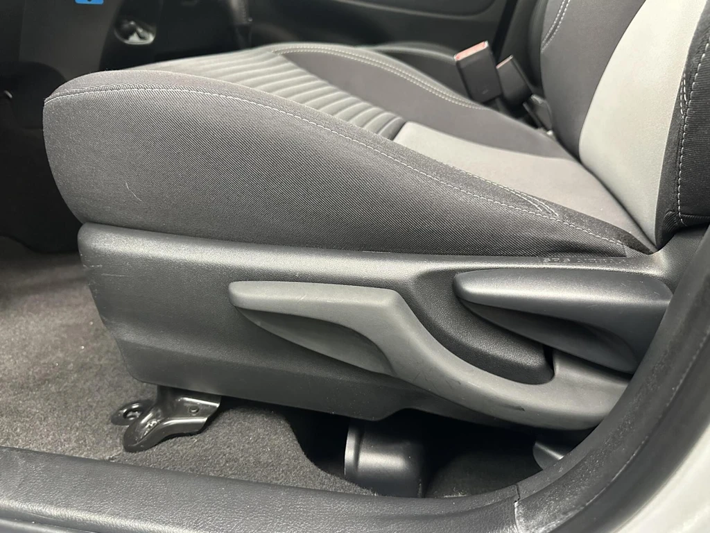 Toyota Yaris – foto 16
