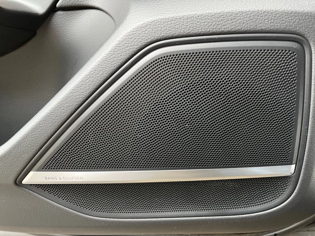 Audi A8 – foto 13
