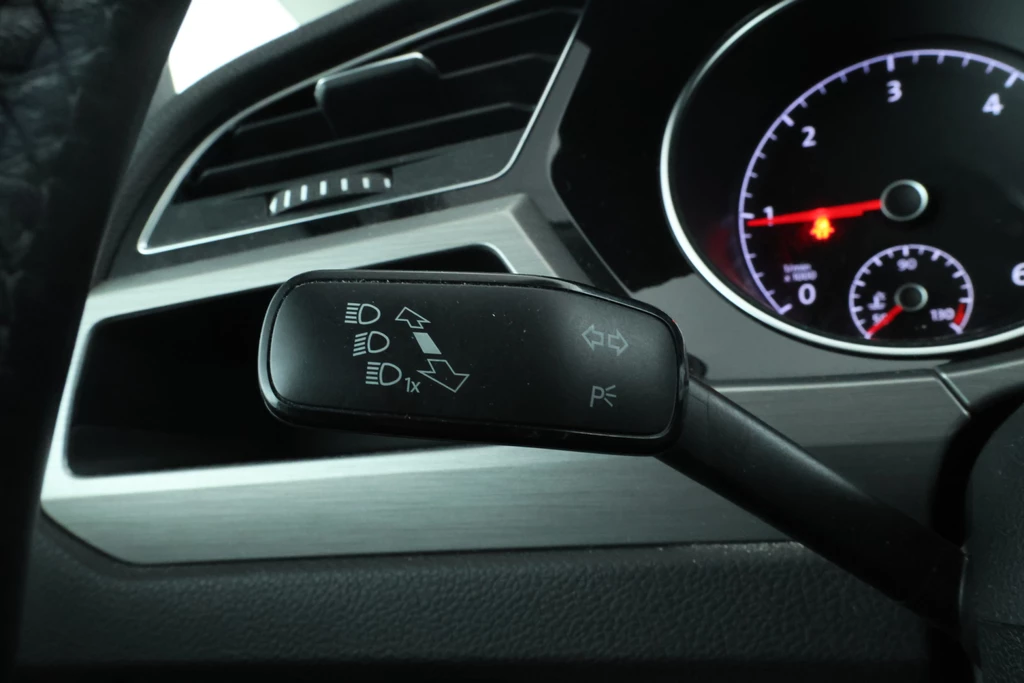 Volkswagen Touran – foto 19
