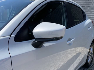 Mazda 2 – thumbnail 12