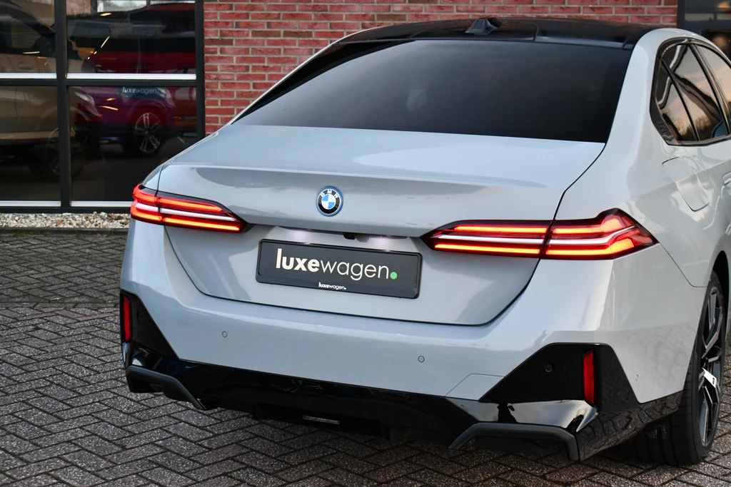 BMW 5 Serie – foto 16