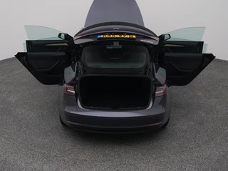 Tesla Model 3 – thumbnail 34