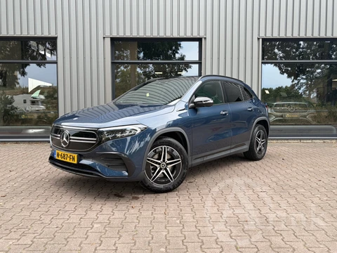 Mercedes-Benz EQA 250 Business Solution AMG 67 kWh Panoramadak, Memory stoelen, Keyless-Entry, Head-Up