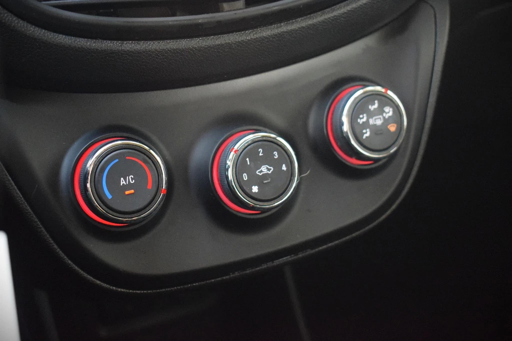 Opel KARL – foto 34