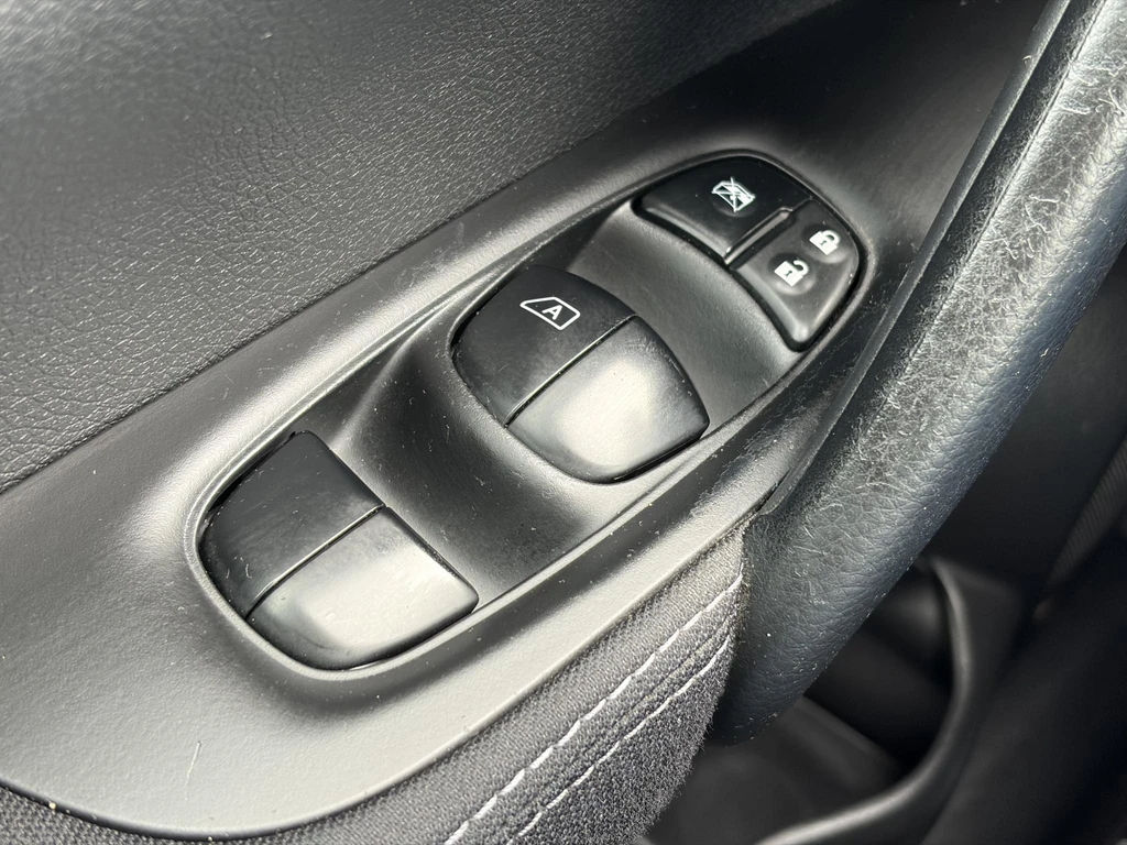 Nissan QASHQAI – foto 24
