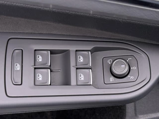 Volkswagen Golf – thumbnail 33