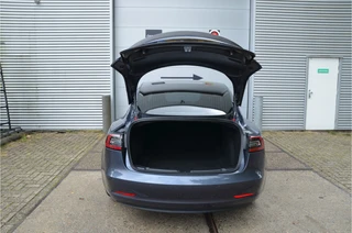 Tesla Model 3 – thumbnail 32