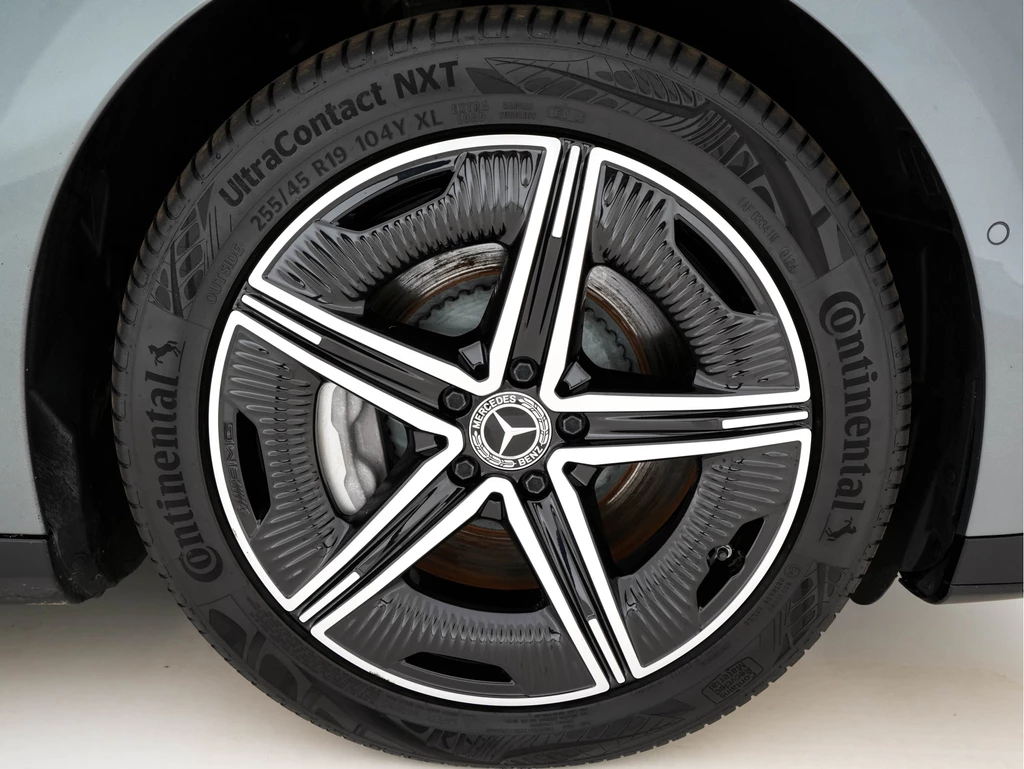 Mercedes-Benz EQE – foto 32