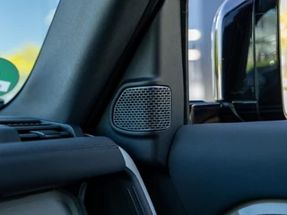 Land Rover Defender – thumbnail 27