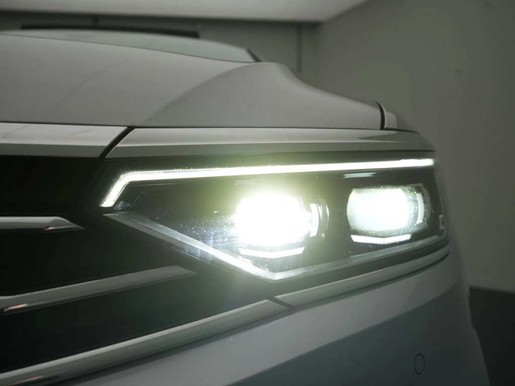 Volkswagen Passat – foto 60