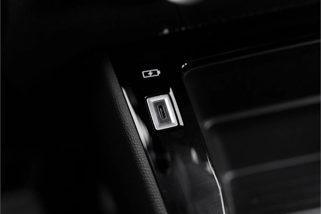 Peugeot e-208 – foto 21