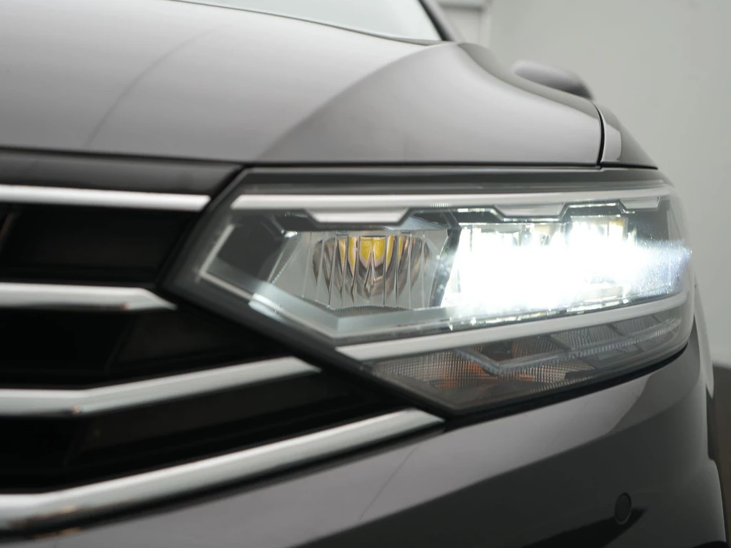 Volkswagen Passat – foto 57