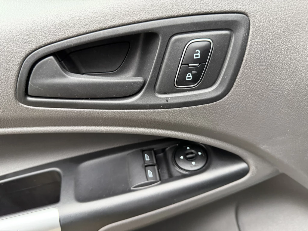 Ford Transit Connect – foto 36