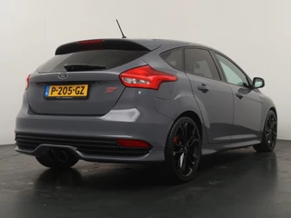 Ford Focus – thumbnail 5