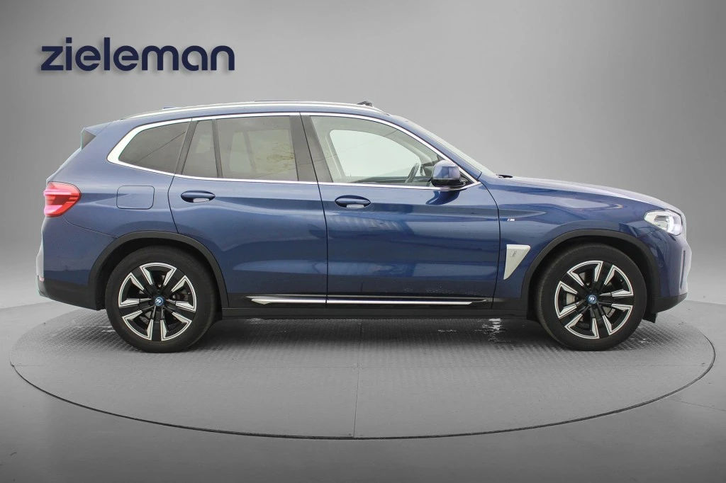 BMW iX3 – foto 8