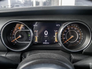 Jeep Wrangler – thumbnail 13