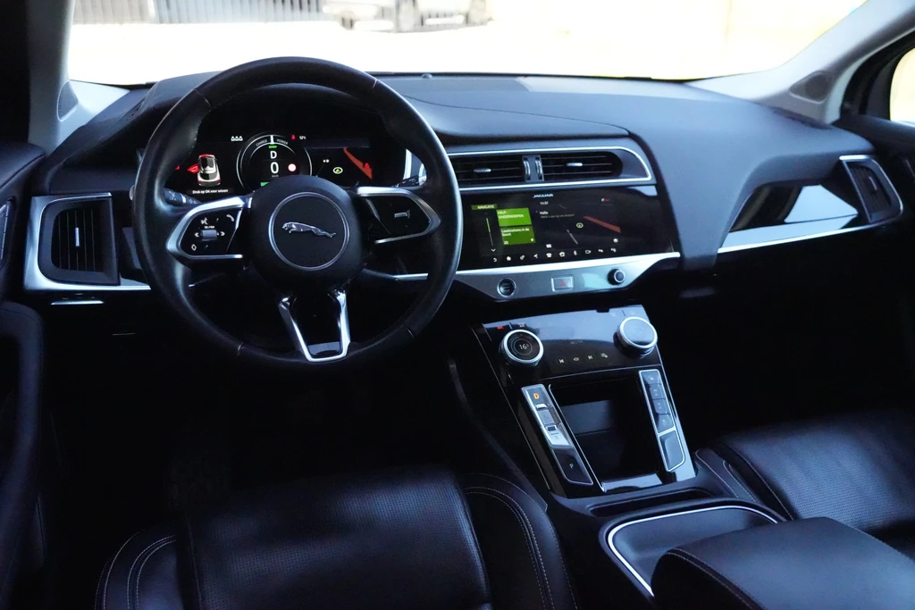 Jaguar I-PACE – foto 13