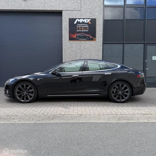 Tesla Model S – thumbnail 2